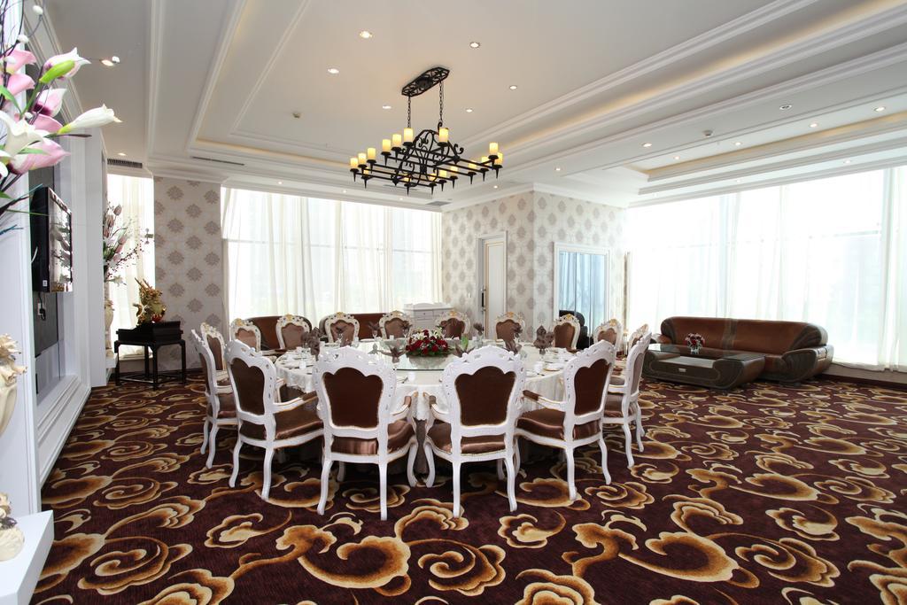 Milky Way Hotel Cáp Nhĩ Tân Ngoại thất bức ảnh