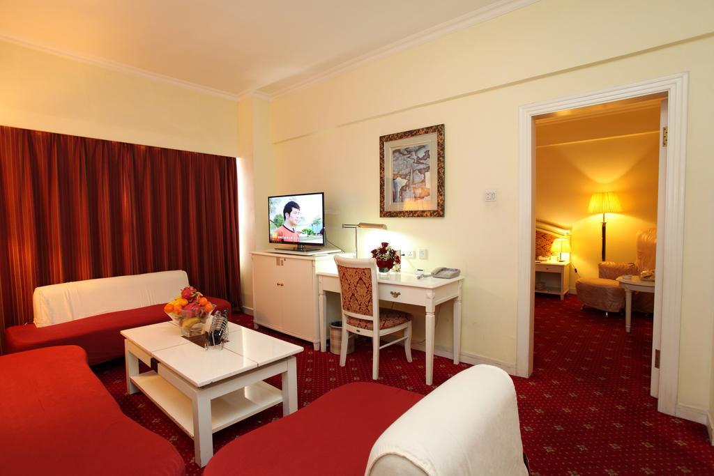 Milky Way Hotel Cáp Nhĩ Tân Ngoại thất bức ảnh