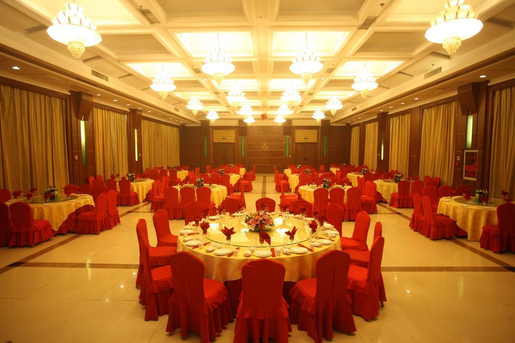 Milky Way Hotel Cáp Nhĩ Tân Ngoại thất bức ảnh