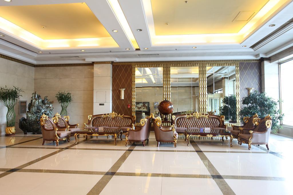 Milky Way Hotel Cáp Nhĩ Tân Ngoại thất bức ảnh