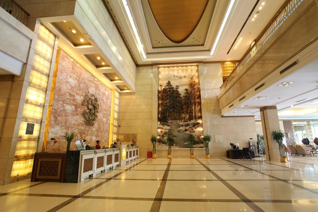 Milky Way Hotel Cáp Nhĩ Tân Ngoại thất bức ảnh