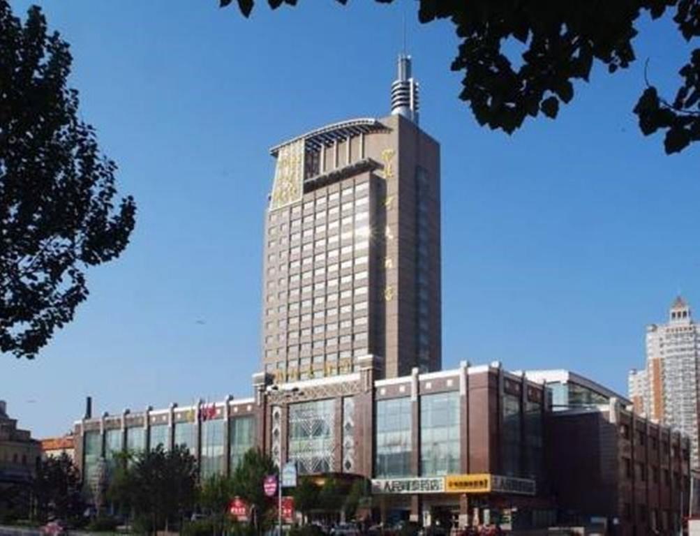 Milky Way Hotel Cáp Nhĩ Tân Ngoại thất bức ảnh